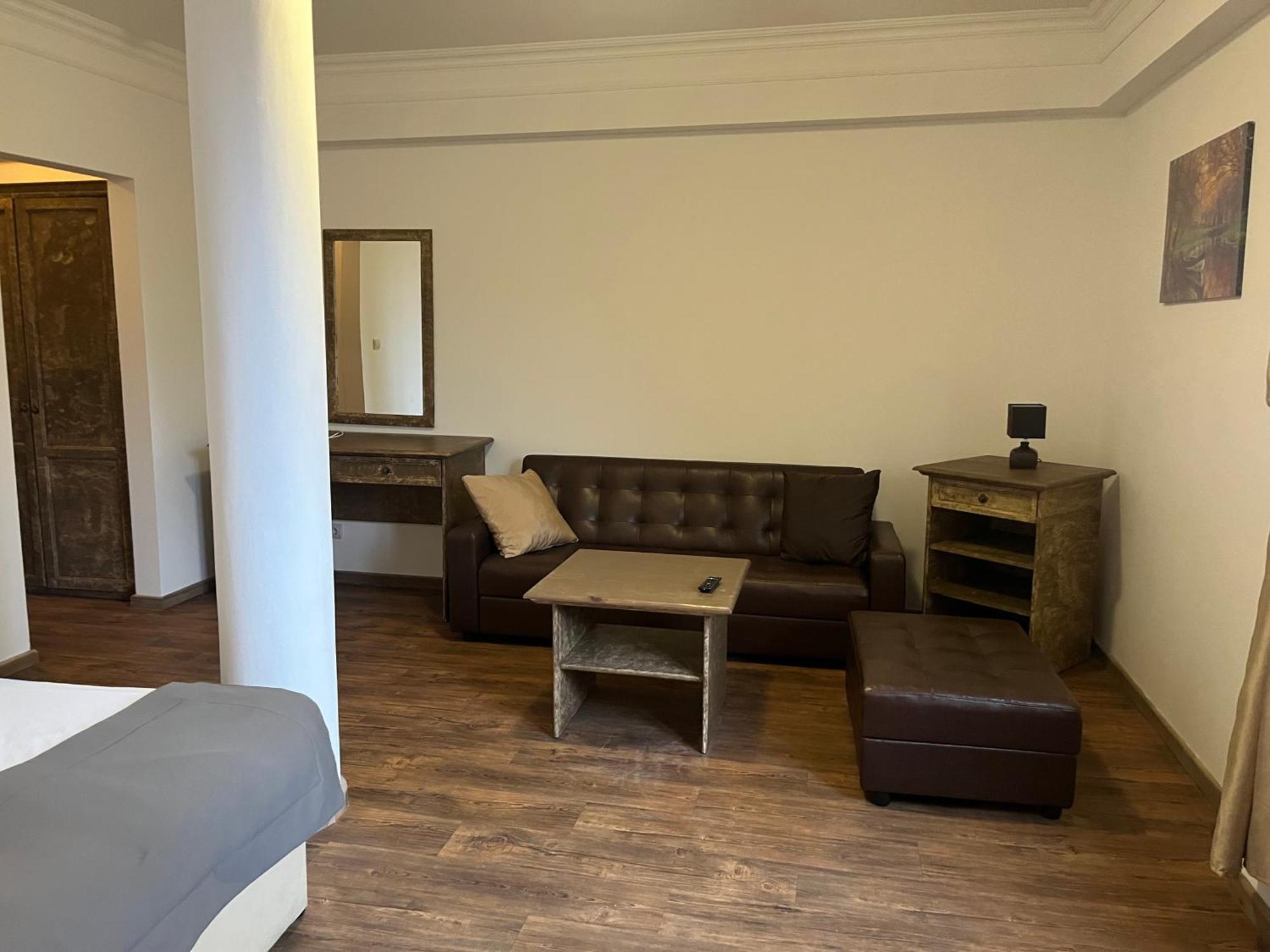 Andesite Boutique Residence Hotel Sofia Buitenkant foto