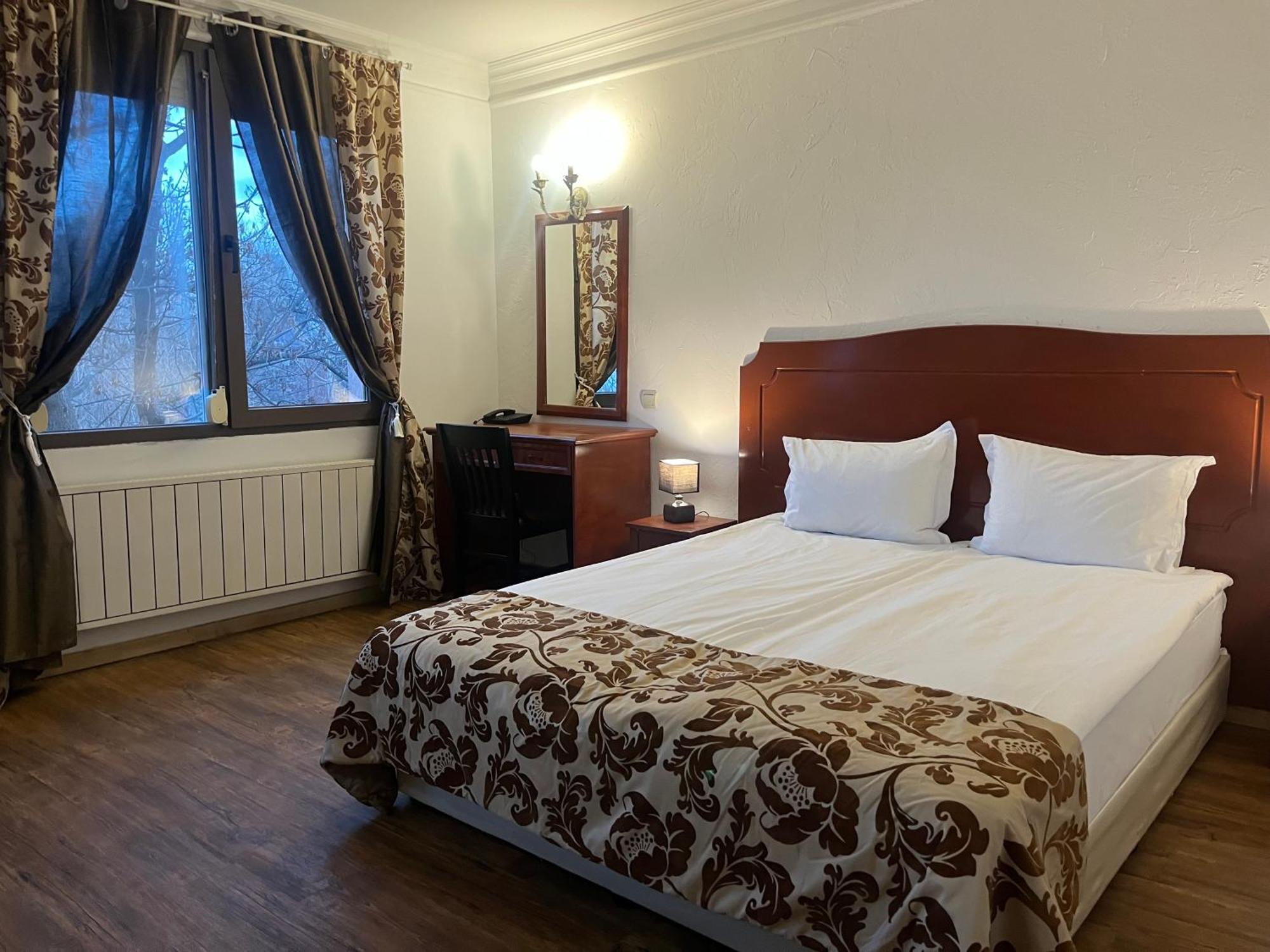 Andesite Boutique Residence Hotel Sofia Buitenkant foto